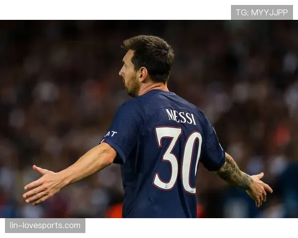 内马尔在法甲与欧冠表现差异的根源：高强度对抗如何限制其发挥